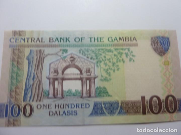 Billetes extranjeros: BILLETE DE GAMBIA 100 DALASIS 2006 S/C - Foto 2