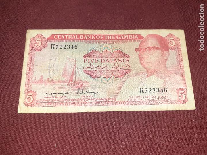 Billetes extranjeros: Gambia. 5 Dalasis - Foto 1