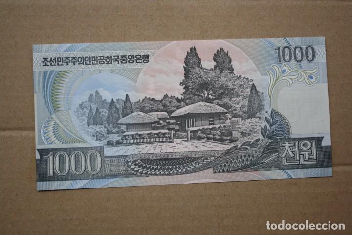 Billetes extranjeros: KOREA / COREA DEL NORTE - 1000 WON (2002) SC - Foto 2