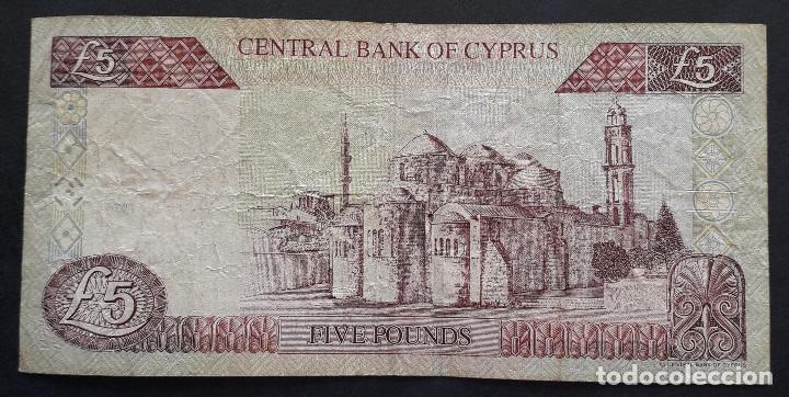 Billetes extranjeros: CHIPRE BILLETE DE 5 LIRA DEL 2001 P-61a - Foto 2