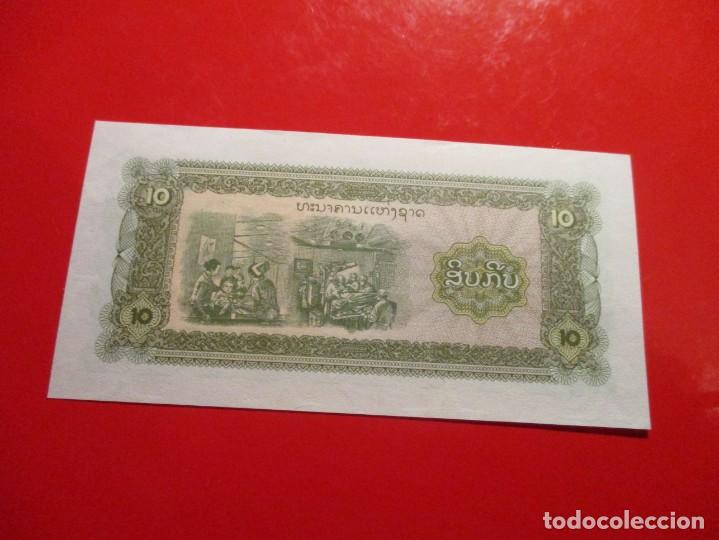 Billetes extranjeros: Laos. billete de 10 kip 1979 - Foto 2