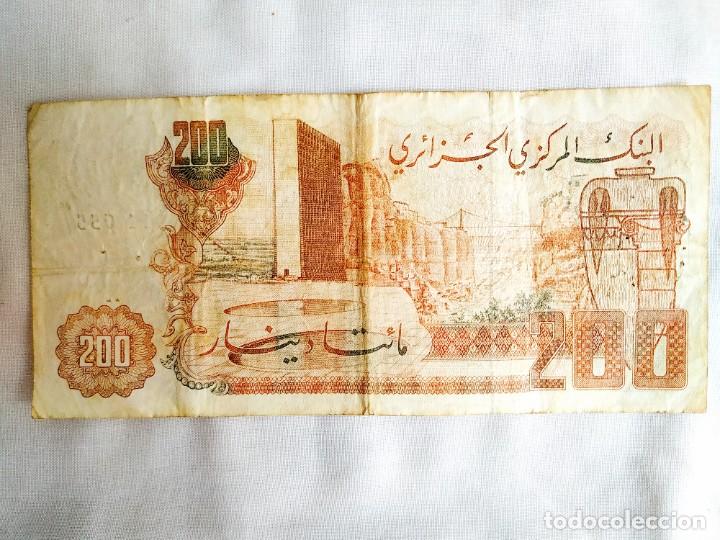 Billetes extranjeros: 1983 - ARGELIA - 200 DINARES - Foto 2