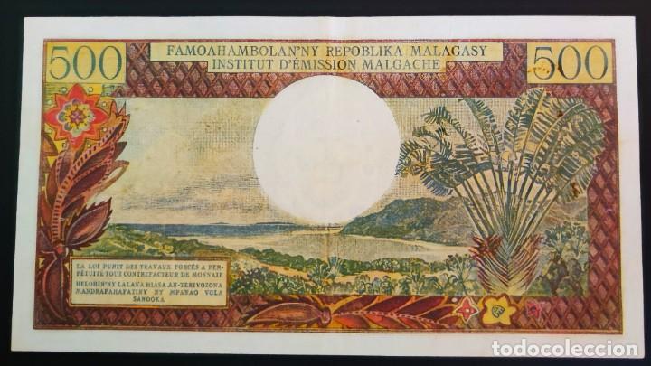 Billetes extranjeros: Madagascar 500 Francos ND 1966 Serie Z.7 Pick 58 EBC doblez central - Foto 2 - 339323523