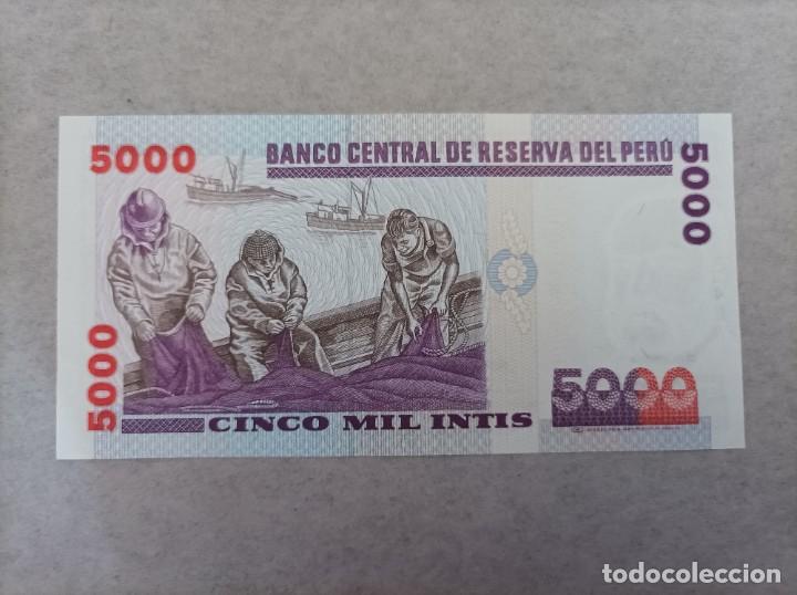 Billetes extranjeros: Billete de Per&uacute; de 5000 intis, a&ntilde;o 1988, UNC - Foto 2