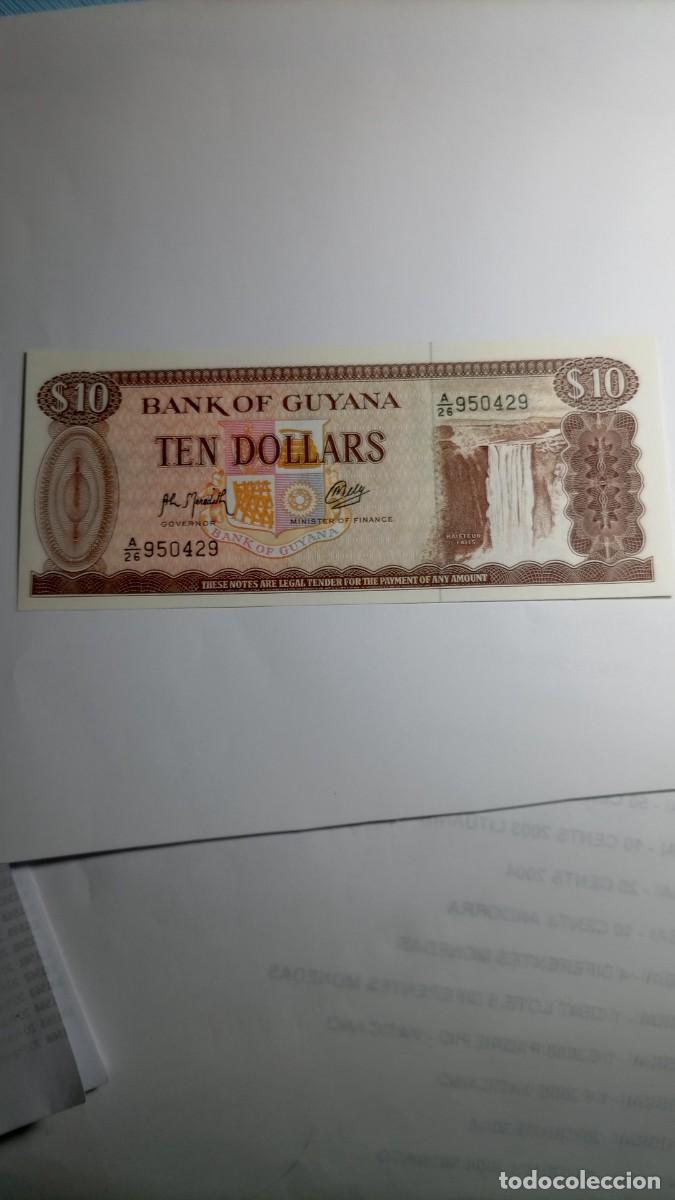 Billetes extranjeros: GUYANA - 10 DOLARS - P23 - Foto 1
