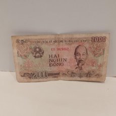 Billetes extranjeros: ANTIGUO BILLETE DE VIETMAN 2000 DONG 1988