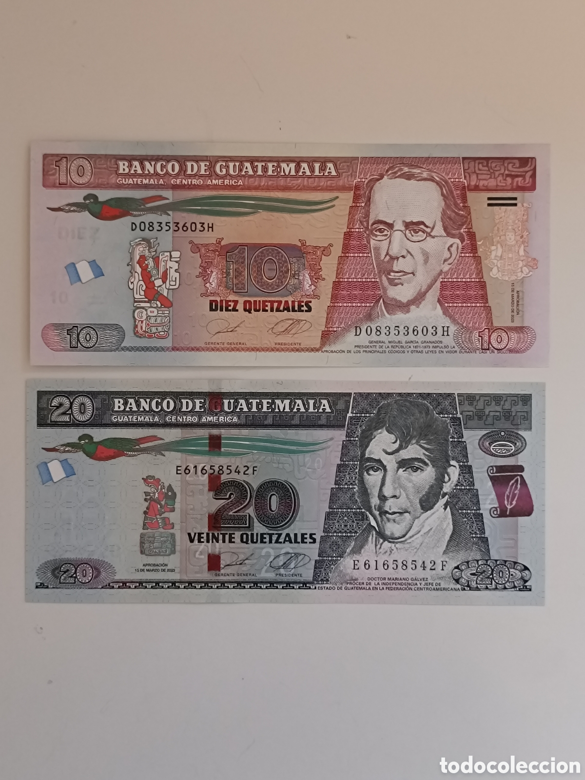Billets internationaux: Lote 2 billetes Guatemala sc