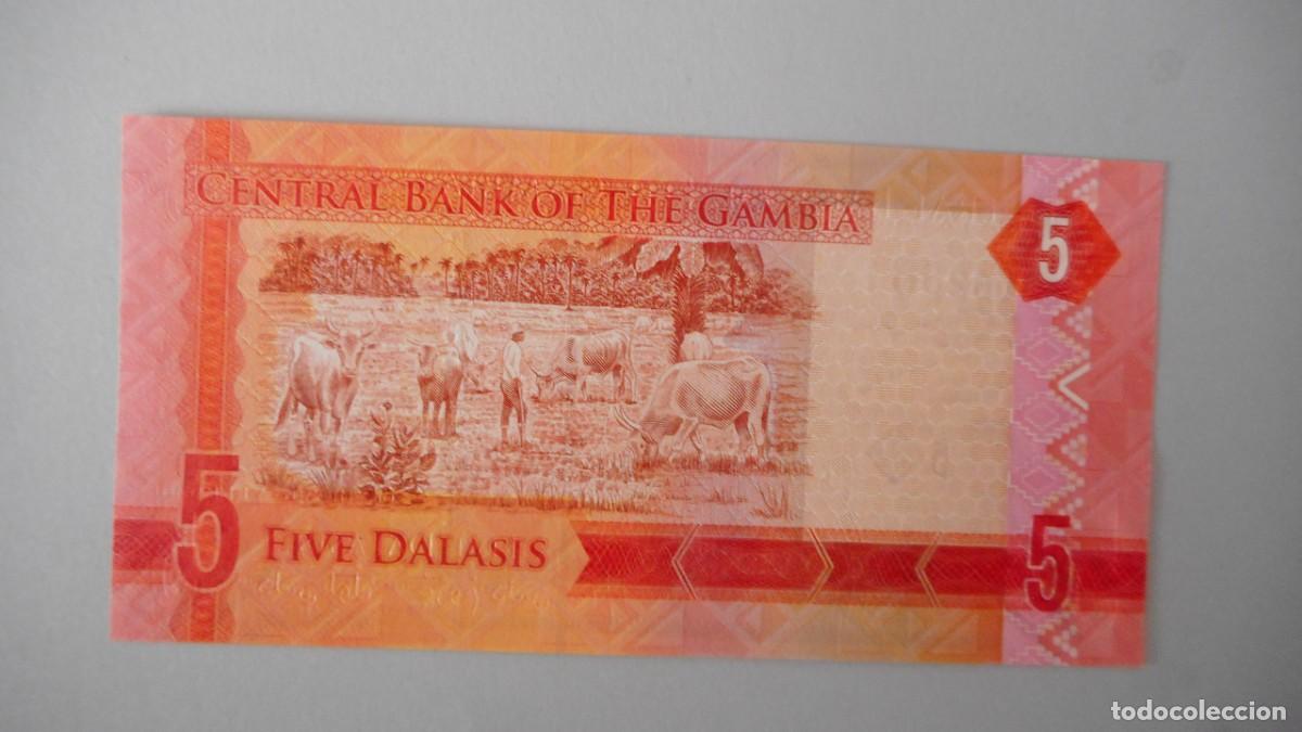Billetes extranjeros: GAMBIA 5 DALASIS / PLANCHA - Foto 2