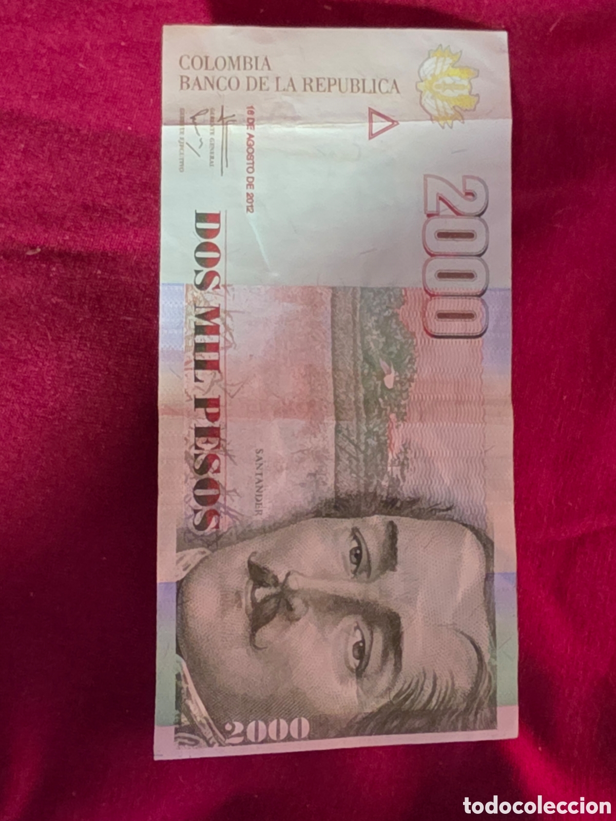 Billetes extranjeros: BILLETE 2000 PESOS COLOMBIA