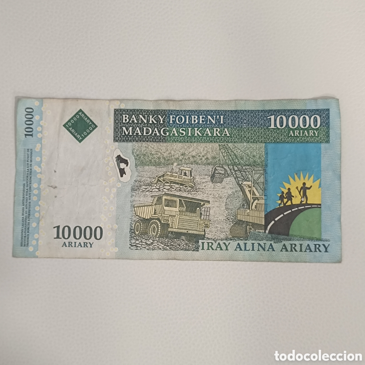 Billetes extranjeros: Billete de 10000 Ariary de Madagascar.