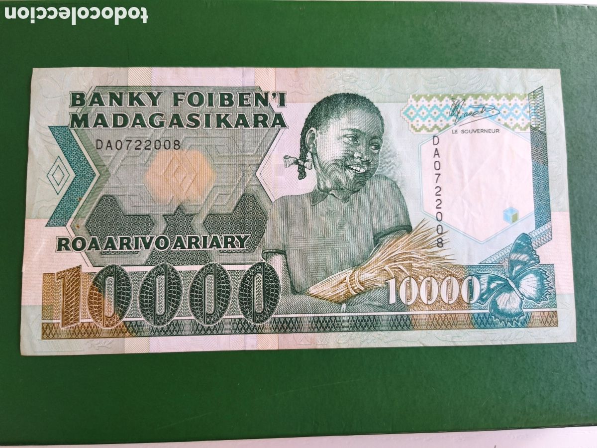 Billetes extranjeros: 10000 francs Madagascar 1988