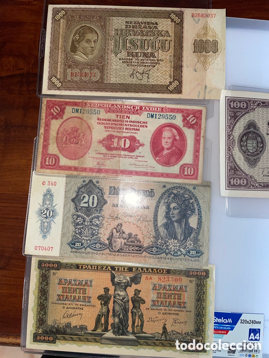Billetes extranjeros: Billetes de varios pa&iacute;ses y a&ntilde;os.