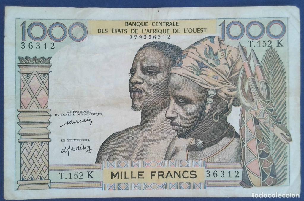 Billetes extranjeros: Estados de &Aacute;frica Occidental, 1.000 Francs 1959-1965 & - 703Km - (MBC / VF) [379336312]