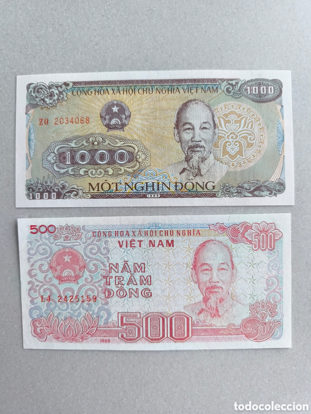 Billets internationaux: Lote 2 billetes Vietnam 1988 sc