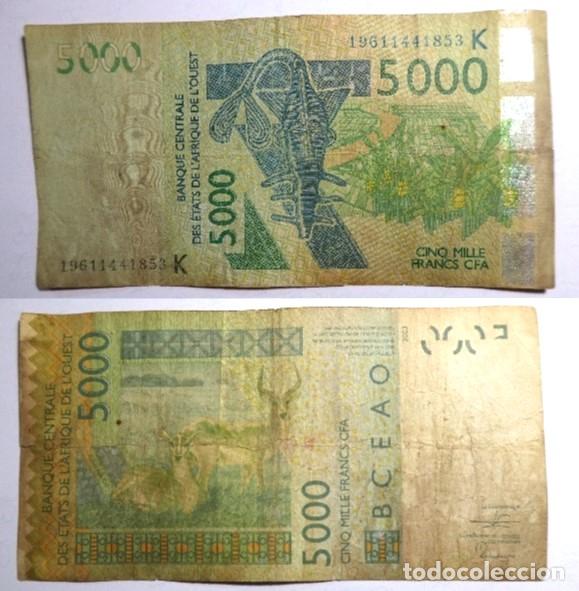 Internationale Banknoten: Billete de Estados de &Aacute;frica Occidental 5000 FRANCOS K SENEGAL 2003, circulado