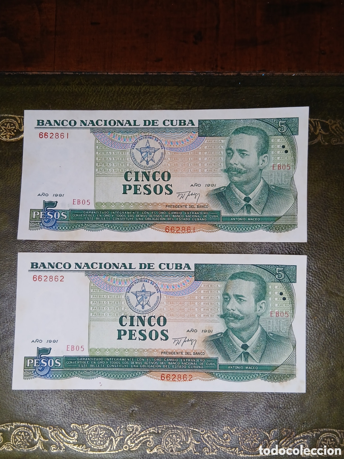 Billetes extranjeros: L180B64.Cuba- 2 billetes 5 pesos 1991 coorrelativos
