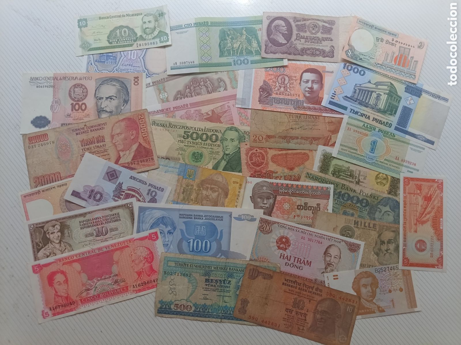 Billetes extranjeros: 30 billetes mundiales diferentes