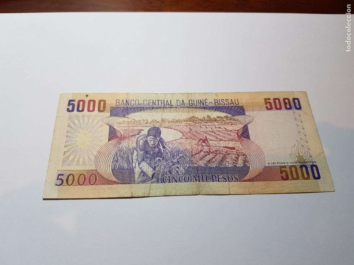 Billetes extranjeros: GUINEA BISSAU- 5000 PESOS-1993 - Foto 2