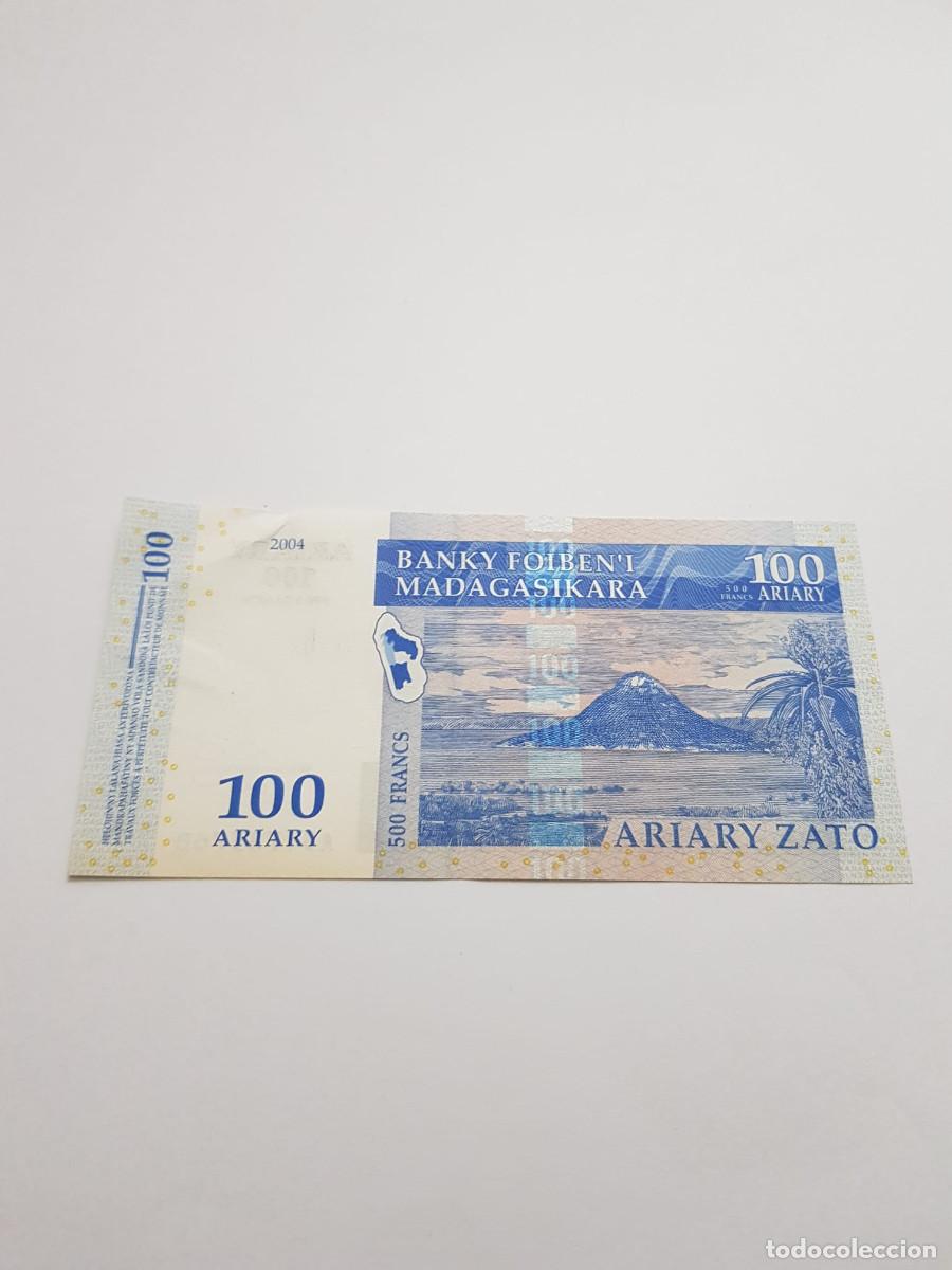 Billetes extranjeros: MADAGASCAR-100 ARIARY-500 FRANCOS-2004 - Foto 2