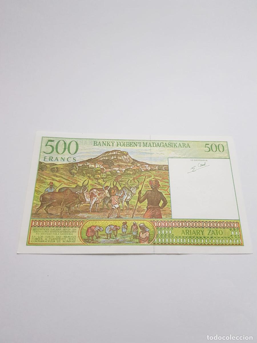 Billetes extranjeros: MADAGASCAR-500 FRANCOS-1994 - Foto 2