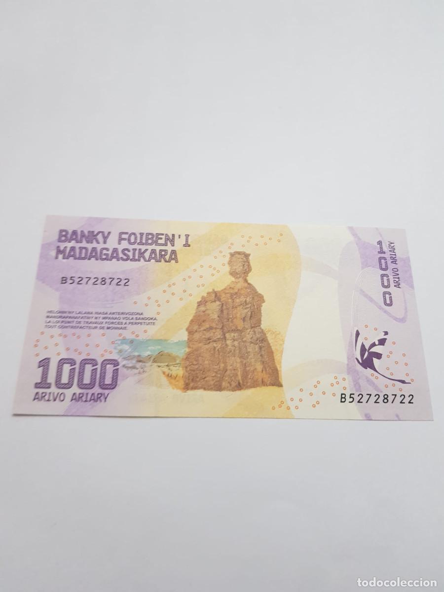 Billetes extranjeros: MADAGASCAR-1000 ARIARY-2017 - Foto 2