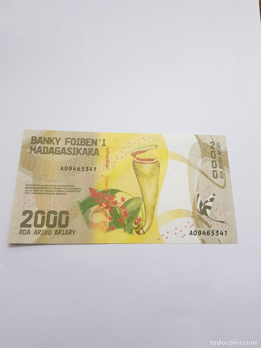 Billetes extranjeros: MADAGASCAR-2000 ARIARY-2017 - Foto 2