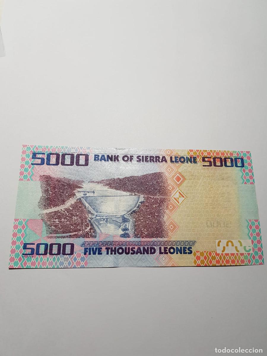 Billetes extranjeros: SIERRA LEONA- 5000 LEONES-2013 - Foto 2