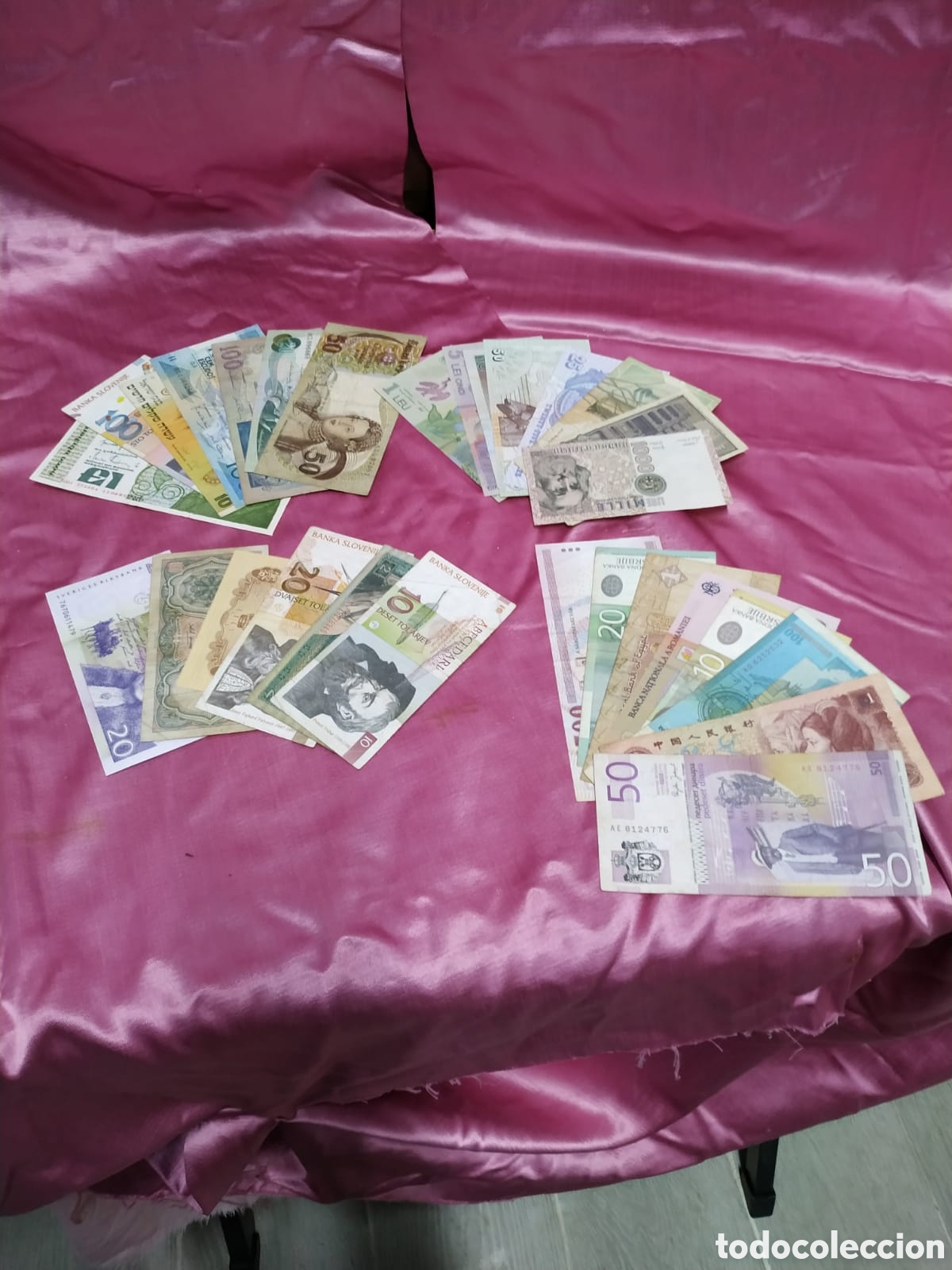 Billetes extranjeros: Lote de billetes variados de diferentes paises