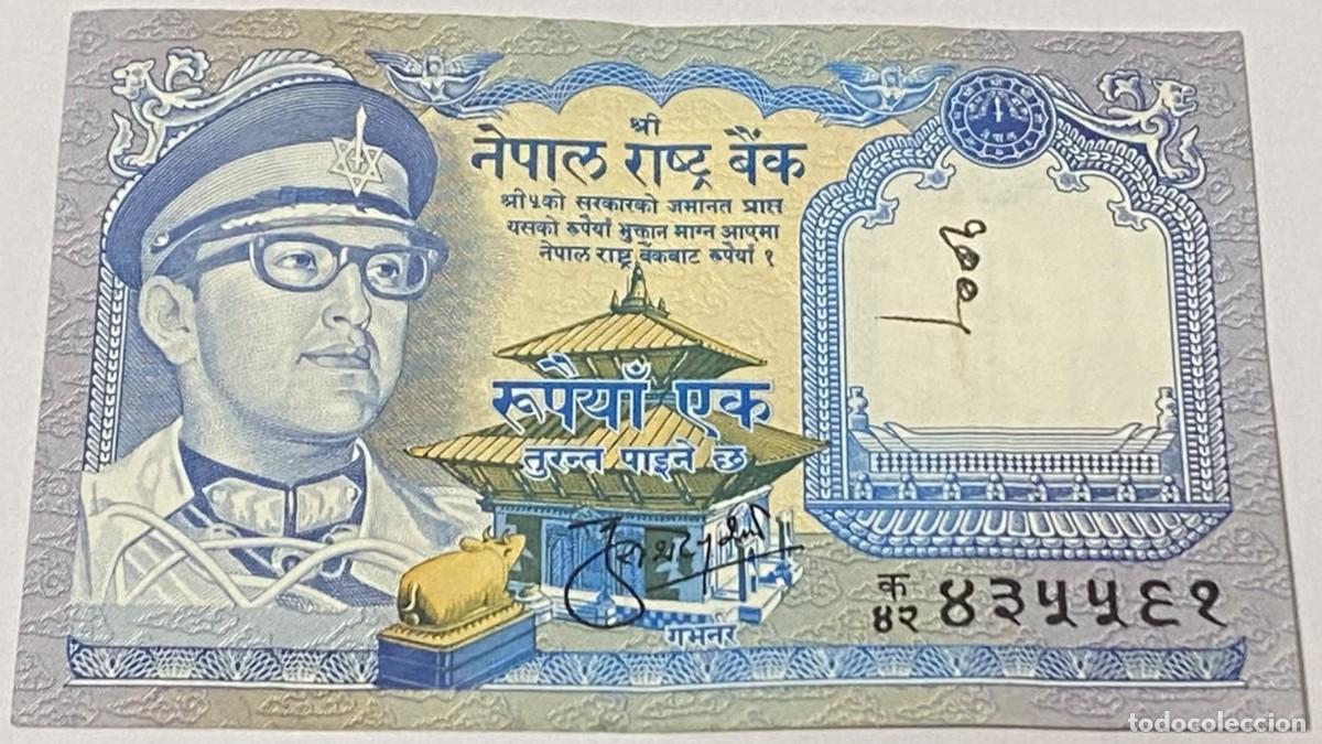 Billetes extranjeros: Billete 1974. 1 Rupia. Nepal. P-22a.1. MBC. Venados. Firmas: Kul Shekhar Sharma. Muy Buena Conservac