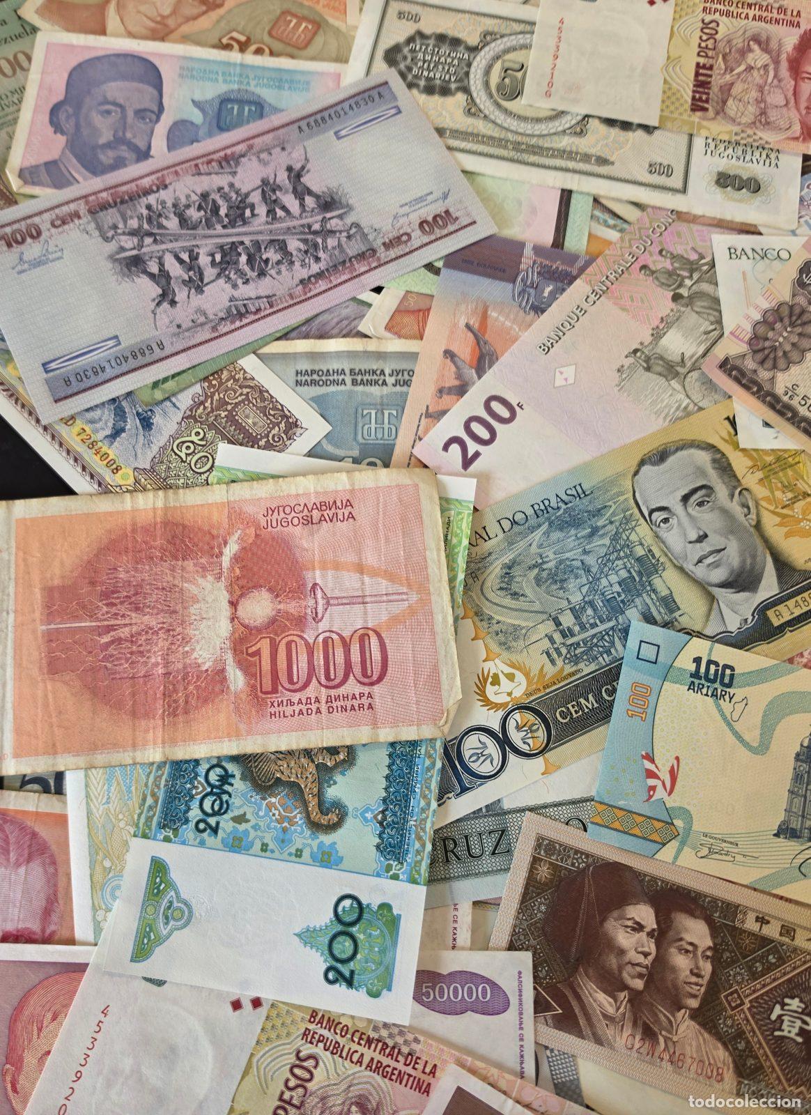 Billetes extranjeros: Lote de 200 billetes del mundo. - Foto 1