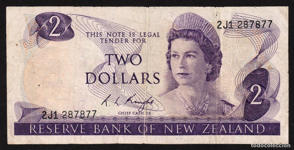 Billetes extranjeros: NUEVA ZELANDA (NEW ZEALAND). 2 $ (1975-1977). Pick 164 c. Isabel II, fauna, ave. Firma - Knight