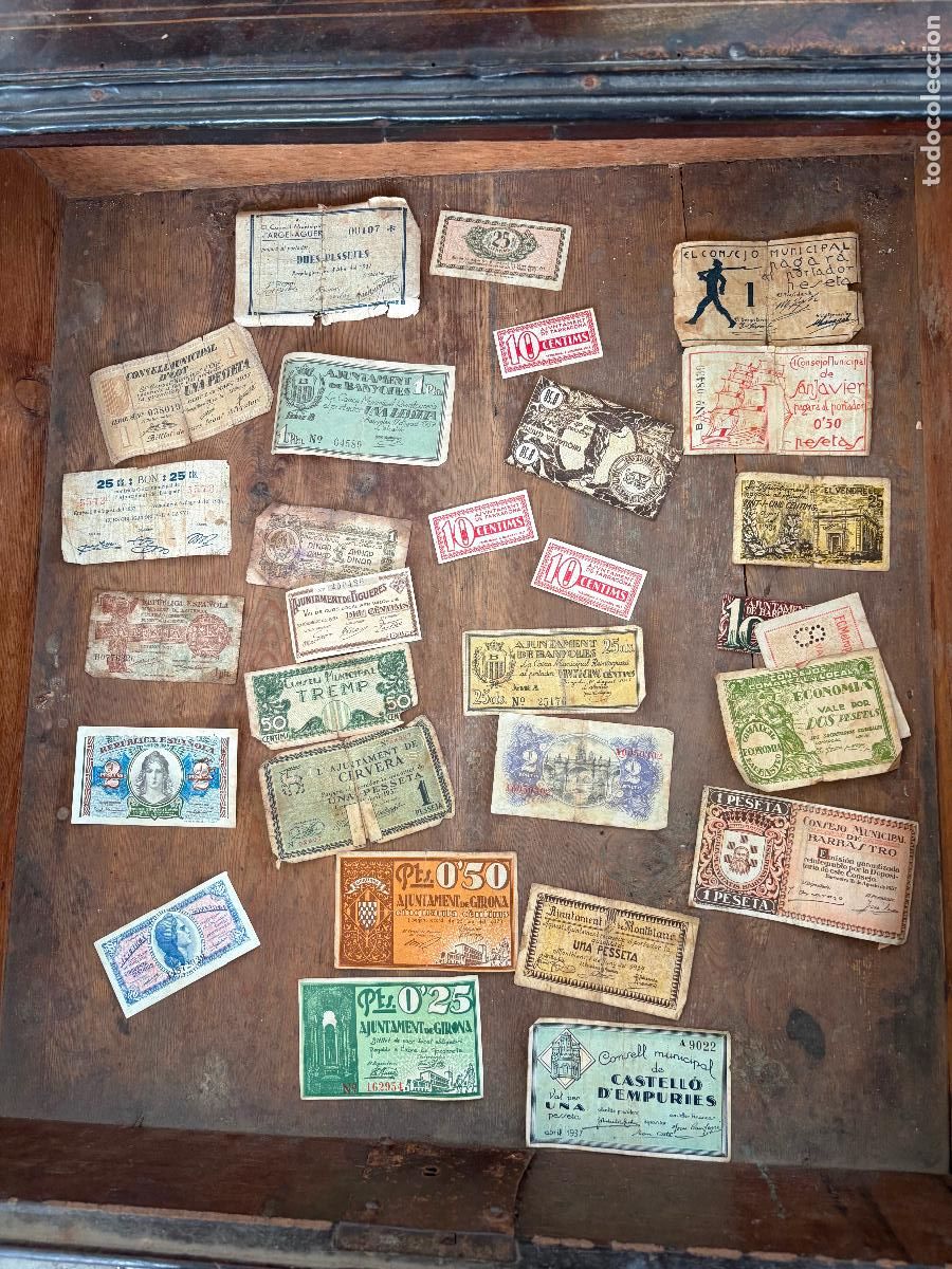 Billetes locales: Gran lote de billetes guerra civil Bitllets de poble local locales