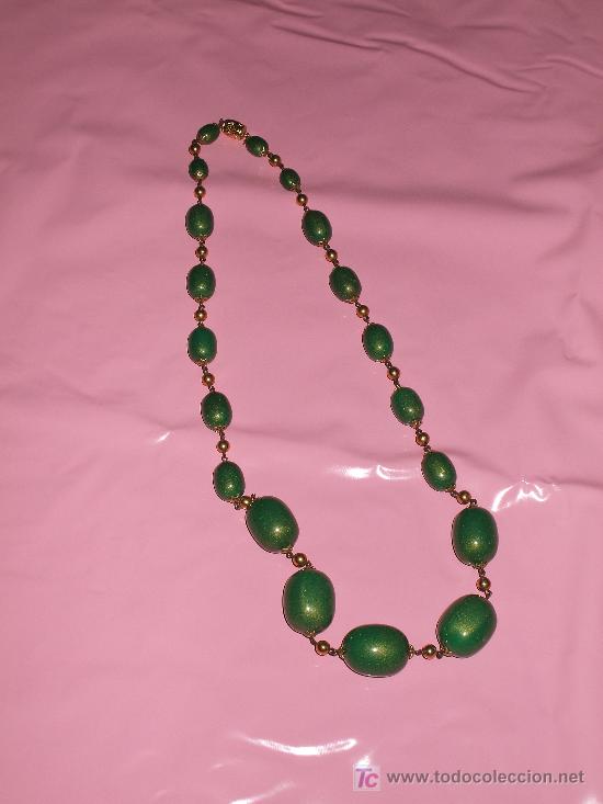 Joyeria: Bonito collar con cuentas doradas y verdes. - Foto 1