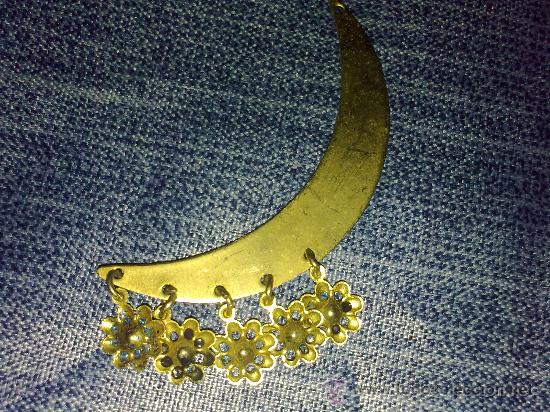 Joalharia: Pendiente luna en cuarto menguante -a&ntilde;os 80&acute;s-
