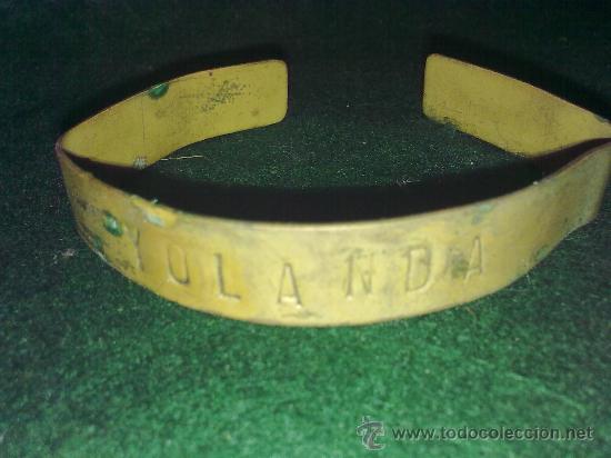 Schmuck: Antigua pulsera en lat&oacute;n, primeros 80&acute;s, con nombre grabado. Yolanda