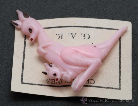Joyeria: Broche canguro rosa pl&aacute;stico a&ntilde;os 60 - Foto 1