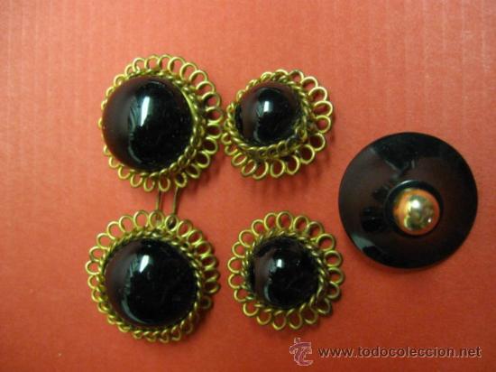 Joyeria: BOTONES Y HEBILLA, METAL EN FILIGRANA CON PASTA NEGRA, ART DECO 1920. HEBILLA MIDE 2,5 CADA TROZO.
