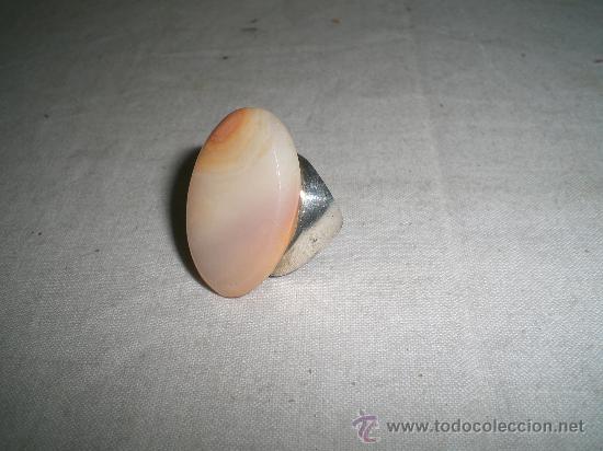 Joaillerie: JOY041 ANILLO DE METAL PLATEADO CON GRAN PIEDRA CENTRAL. AJUSTABLE. 1,6 CM DI&Aacute;METRO