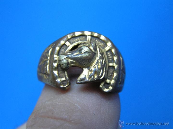 Joyeria: Anillo antiguo de recuperaci&oacute;n, Con restos de ba&ntilde;o de ORO.