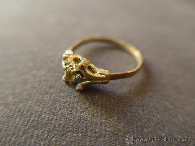 Joyeria: Antiguo anillo con piedra - Foto 2