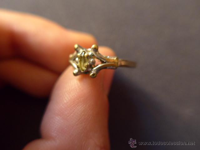 Joyeria: Antiguo anillo con piedra - Foto 3