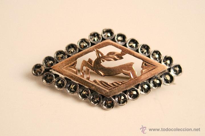 Joyeria: BROCHE DORADO CON PEDRERIA - Foto 2