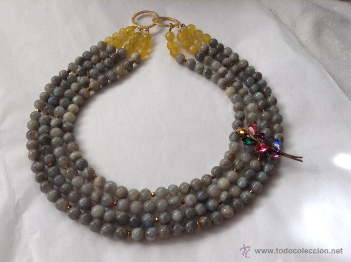 Collar vintage en cuarzo gris 