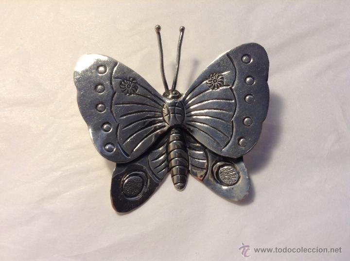 Joaillerie: Colgante y broche en un mismo art&iacute;culo.Plata de ley.