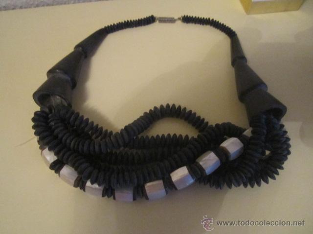 Schmuck: Collar etnico cuerno y nacar medida largo total 50 cm.