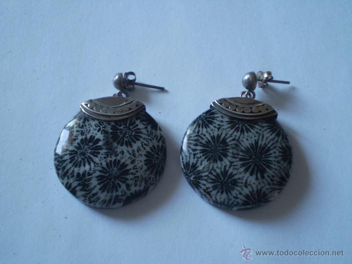 Joyeria: PAREJA DE PENDIENTES RETRO VINTAGE,PLATA 925 Y PLASTICO DURO.
