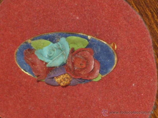 Joyeria: BROCHE CON ROSAS EN RELIEVE. - Foto 2