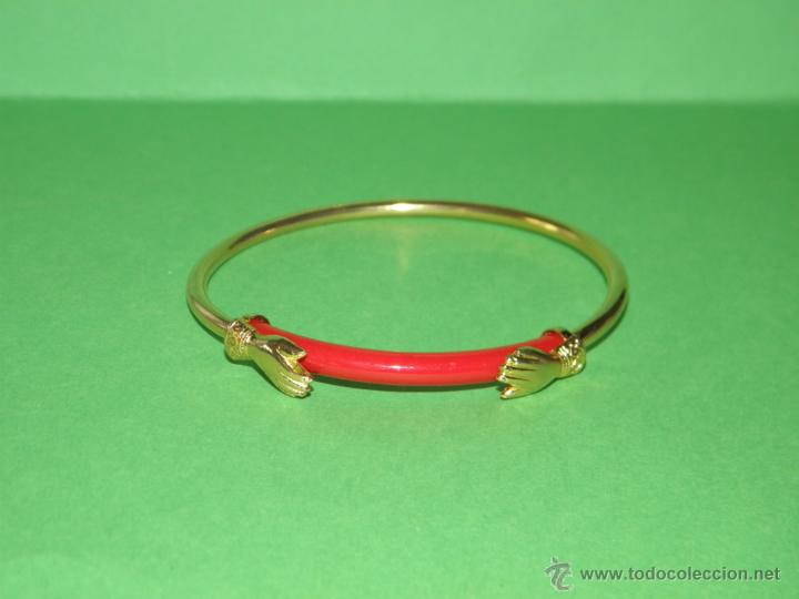 Joyeria: Lote de 3 pulseras de los a&ntilde;os 60, de metal y de celuloide - Foto 2