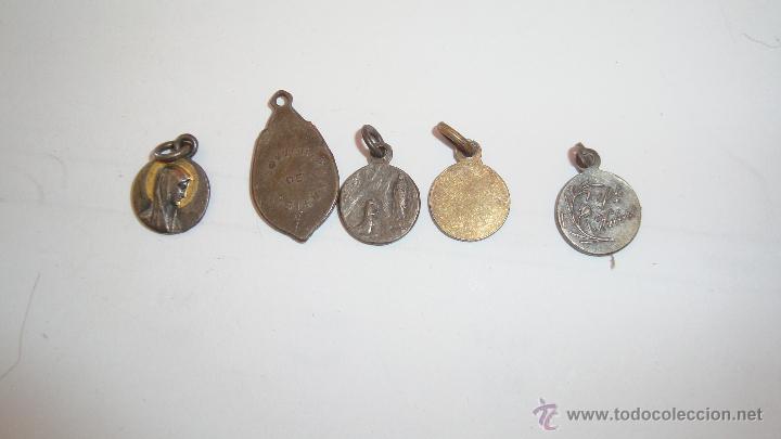Joyeria: Cinco  antiguas medallas de plata - Foto 2