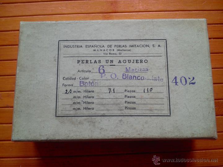 Joyeria: Caja con perlas planas imitaci&oacute;n - Foto 1